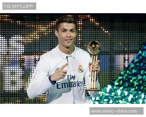 足球历史十大球星荣誉之路，谁是最具传奇的足坛巨星